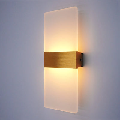 Modern minimalist wall lamp