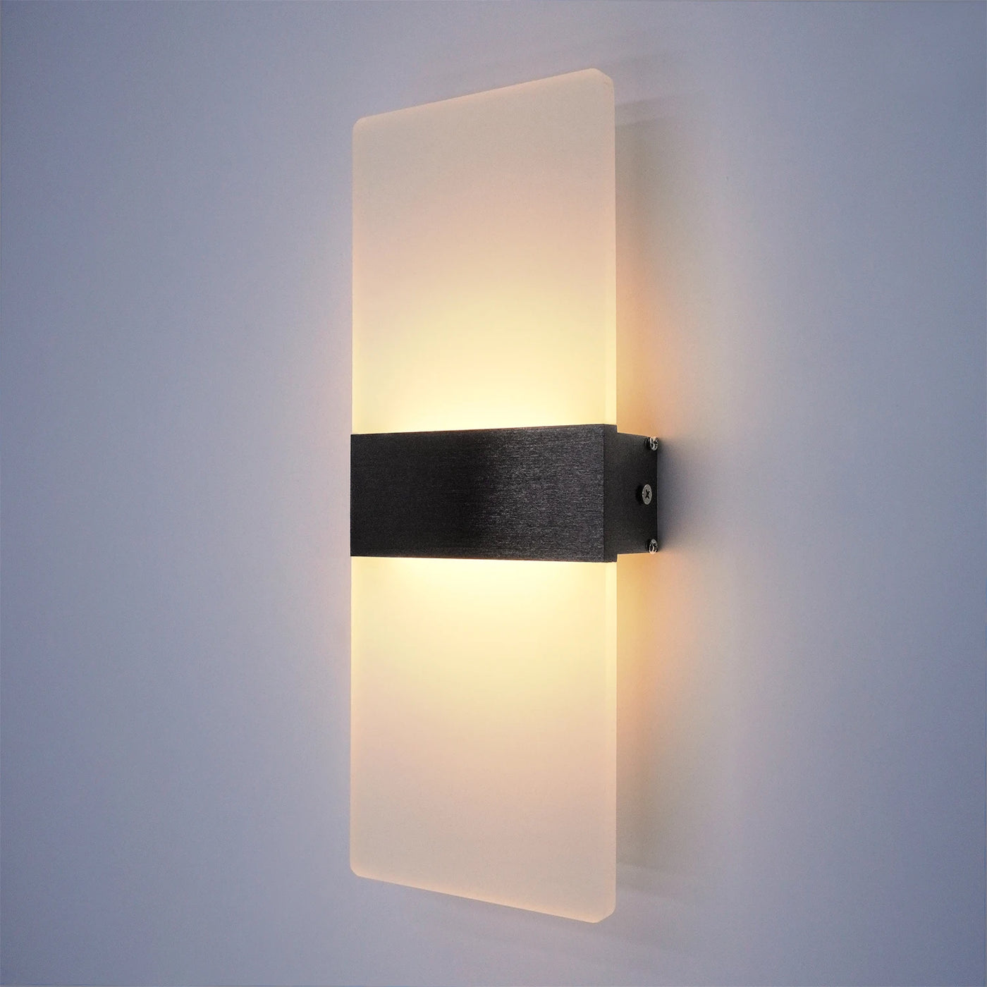 Modern minimalist wall lamp