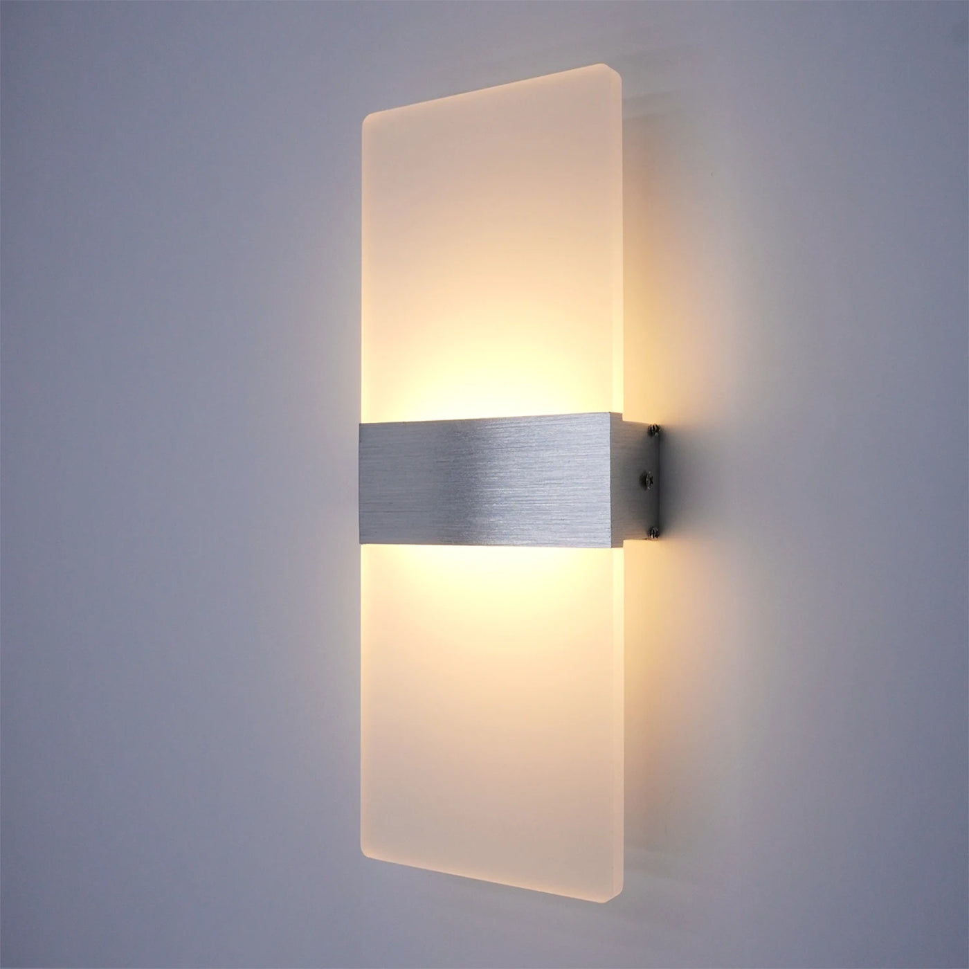 Modern minimalist wall lamp