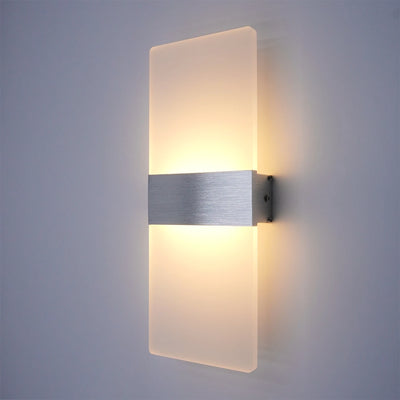 Modern minimalist wall lamp